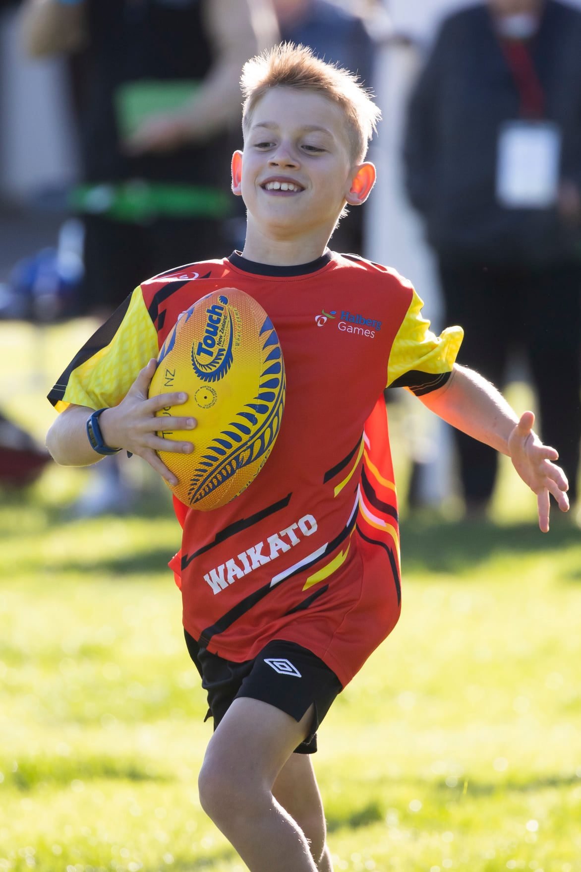 Zac Schultz running with the ball during touch rugby at the Halberg Games